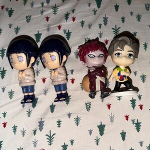 McDonald’s 2025 BTS toys x4 +1